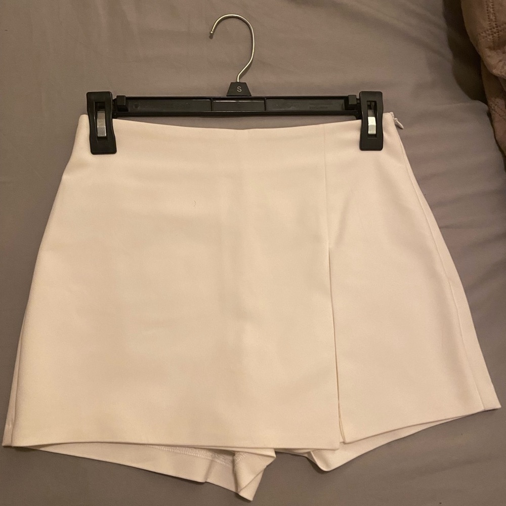 White Wrap Skort With Zipper On Side. - image 1